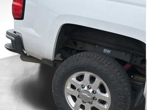 Used 2015 Chevrolet Silverado 2500 LTZ w/ Z71 Package, Off-Road AWD/4WD image 21