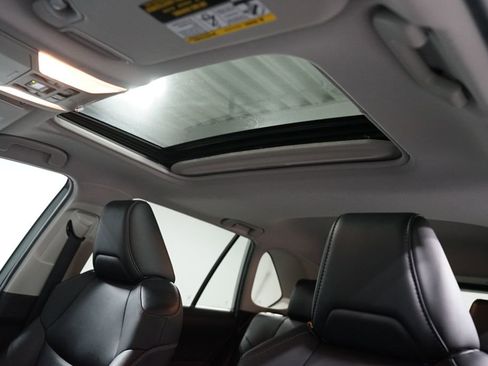 Used 2021 Toyota RAV4 XLE Premium FWD image 33