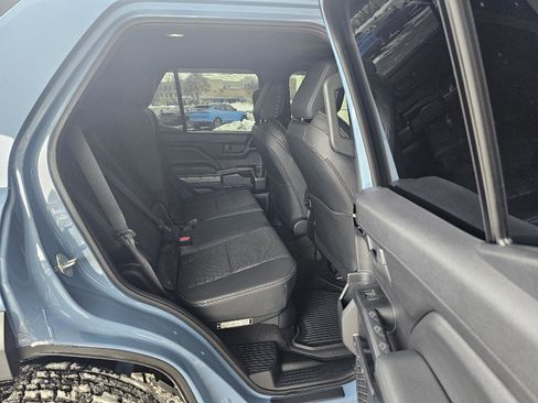 Used 2025 Toyota 4Runner TRD Off-Road Premium image 15