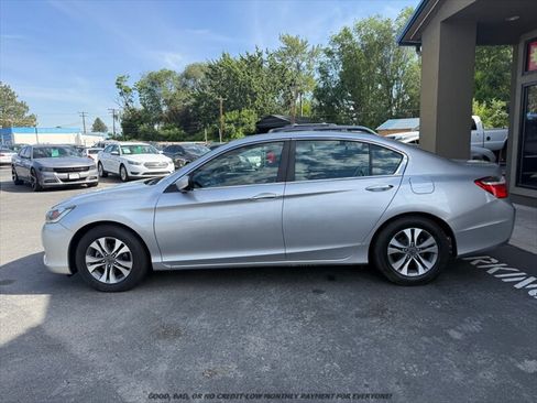 Used 2013 Honda Accord LX image 4