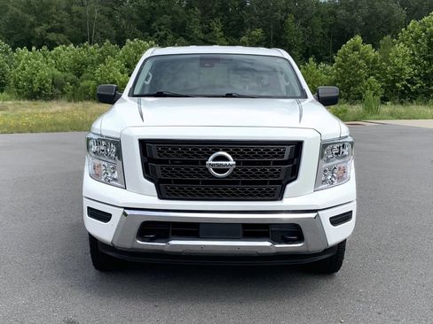 Used 2022 Nissan Titan SV w/ Accessory Utility Package image 2