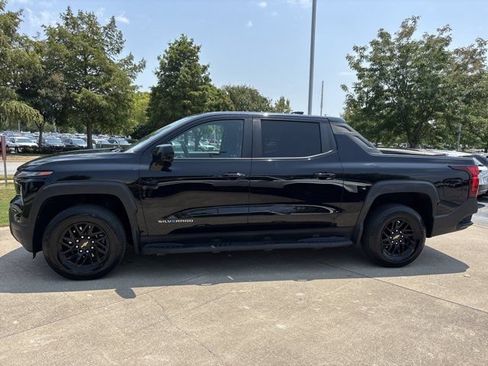 Used 2024 Chevrolet Silverado EV W/T AWD/4WD image 10
