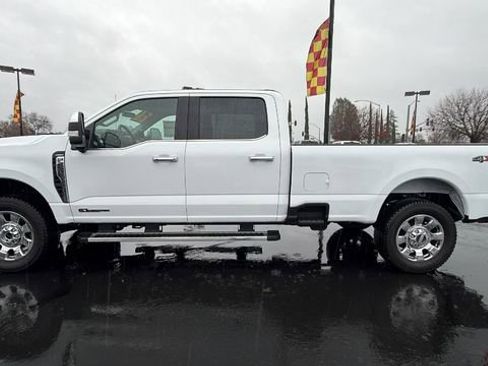 New 2026 Ford F250 Lariat w/ Chrome Package image 7
