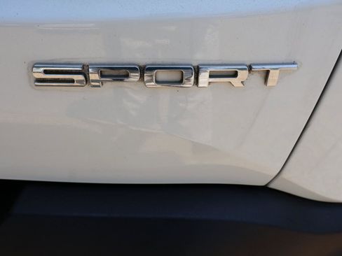 Used 2020 Jeep Renegade Sport FWD image 16