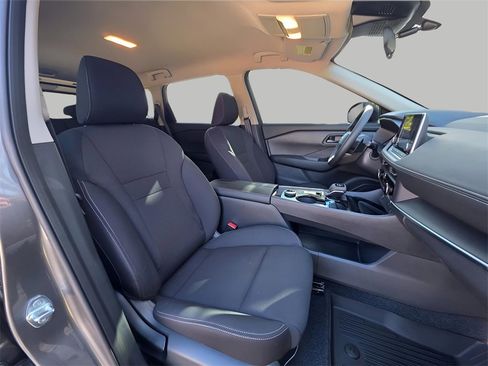 New 2026 Nissan Rogue S image 13