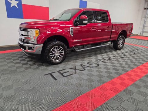 Used 2017 Ford F250 Lariat w/ Lariat Value Package AWD/4WD image 2