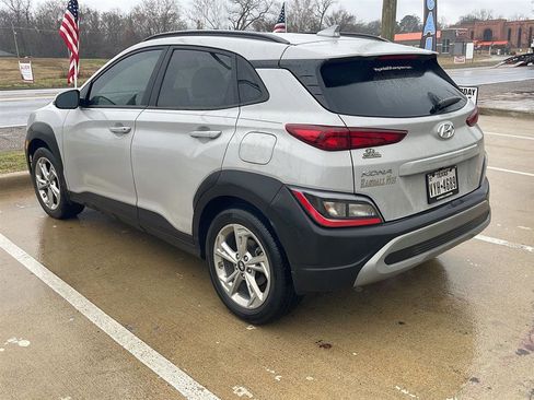 Used 2023 Hyundai Kona SEL w/ Convenience Package image 4