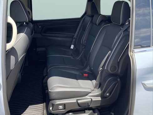 Used 2025 Honda Odyssey Elite image 13
