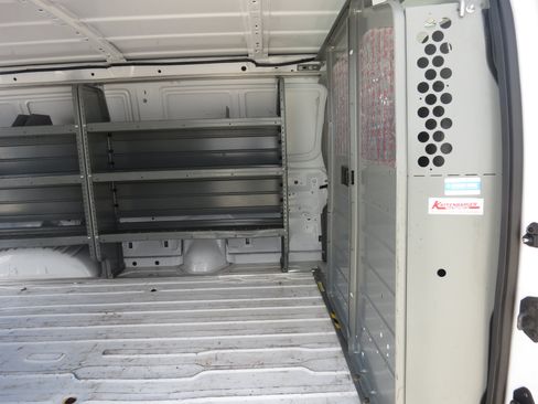 Used 2014 Ford E-150 and Econoline 150 w/ Power Group RWD image 25