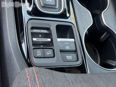 Certified 2023 Honda Pilot Sport image 32