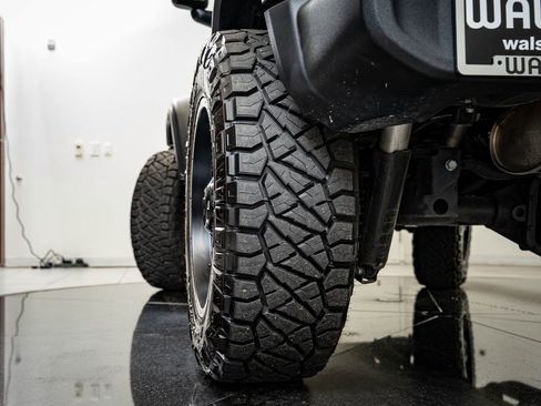 Used 2023 Jeep Wrangler Sport S image 38