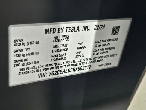 Used 2024 Tesla Cybertruck AWD Crew Cab image 36
