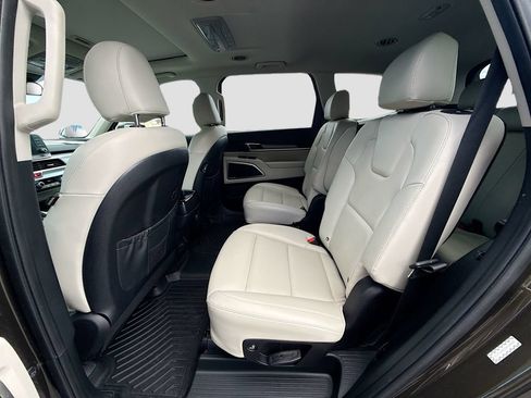 Used 2021 Kia Telluride S AWD/4WD image 27