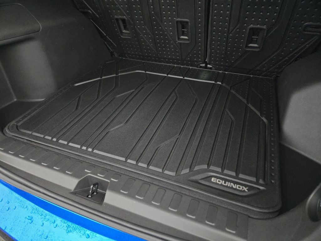 Used 2024 Chevrolet Equinox RS w/ LPO, Floor Liner Package AWD/4WD image 38