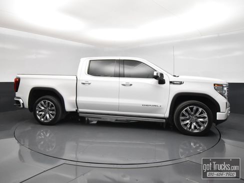 Used 2023 GMC Sierra 1500 Denali w/ Denali Reserve Package AWD/4WD image 55