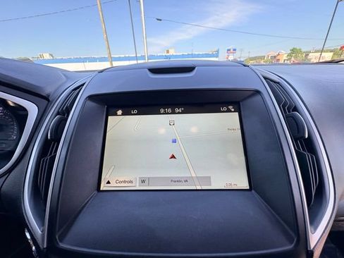 Used 2018 Ford Edge SEL w/ Equipment Group 201A FWD image 28
