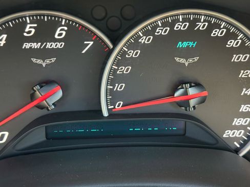 Used 2007 Chevrolet Corvette Convertible w/ Preferred Equipment Group RWD image 17