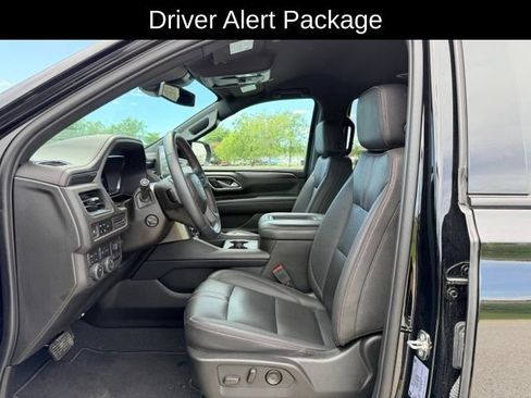 Used 2024 Chevrolet Tahoe RST w/ Luxury Package AWD/4WD image 8