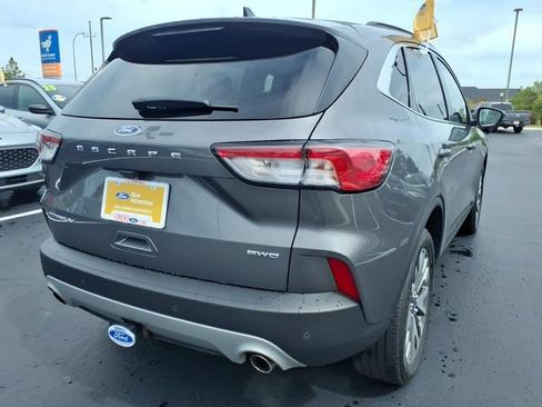Certified 2022 Ford Escape Titanium w/ Class II Trailer Tow Package AWD/4WD image 4