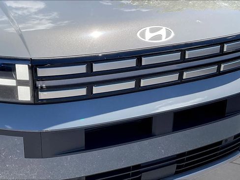 Used 2025 Hyundai Santa Fe SEL FWD image 30