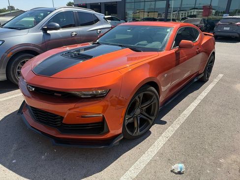 Used 2022 Chevrolet Camaro SS RWD image 2