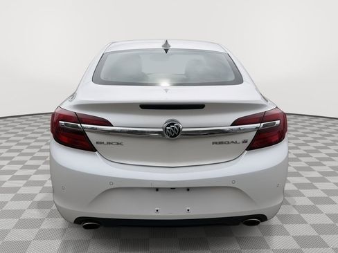 Used 2016 Buick Regal Premium FWD image 6