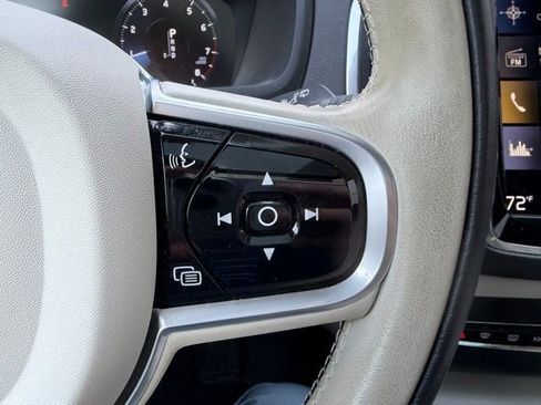 Used 2020 Volvo XC90 T6 Momentum AWD/4WD image 16