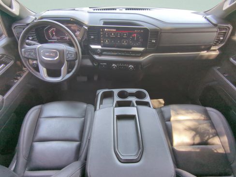 Used 2025 GMC Sierra 1500 SLT RWD image 12