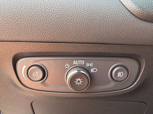 Used 2023 Buick Encore GX Preferred w/ Cold Weather Comfort Package AWD/4WD image 12
