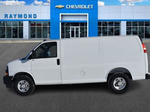 New 2025 Chevrolet Express 2500 w/ Driver Convenience Package image 7