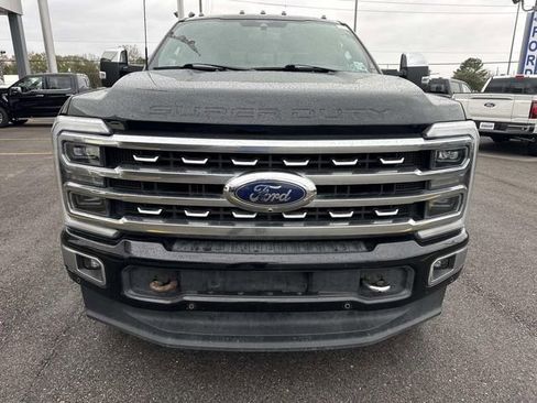 Used 2024 Ford F250 Platinum w/ FX4 Off-Road Package image 2