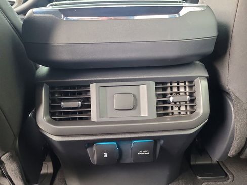 Used 2024 Ford F150 XLT w/ XLT Black Appearance Package image 12