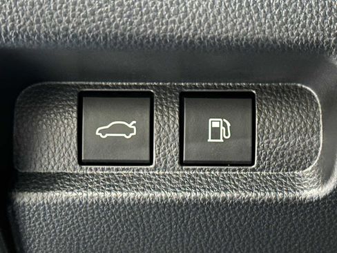 Certified 2026 Toyota Crown AWD/4WD image 18