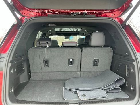 Used 2024 Chevrolet Traverse RS w/ LPO, Floor Liner Package image 12