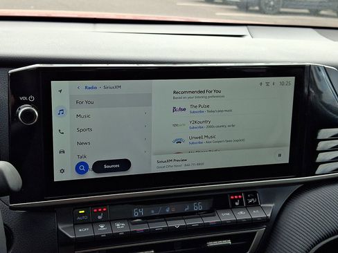 Used 2026 Toyota Camry Hybrid w/ Multimedia Upgrade Package image 17