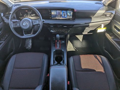 New 2026 Nissan Kicks SR image 12