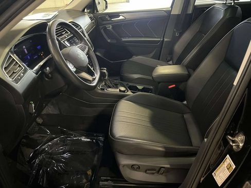 Used 2022 Volkswagen Tiguan SE AWD/4WD image 14