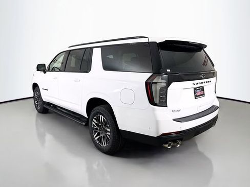 New 2026 Chevrolet Suburban Z71 w/ Comfort Package AWD/4WD image 6
