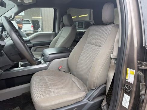 Used 2018 Ford F250 XLT w/ XLT Premium Package AWD/4WD image 9