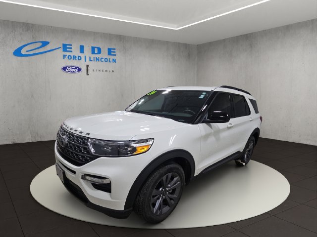 Certified 2024 Ford Explorer XLT w/ Equipment Group 202A AWD/4WD image 5