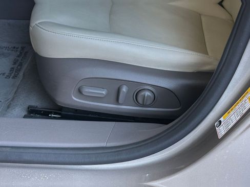 Used 2024 Chevrolet Malibu LT image 23