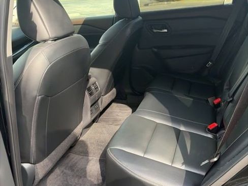 Used 2023 Nissan Rogue SL w/ SL Premium Package image 29