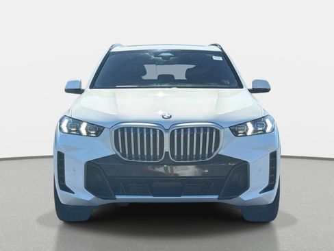 Used 2025 BMW X5 sDrive40i w/ M Sport Package RWD image 8