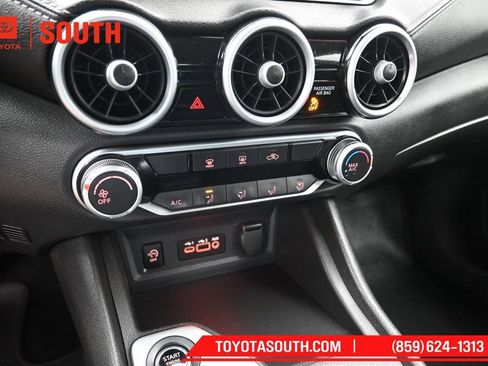 Used 2024 Nissan Sentra SV FWD image 18