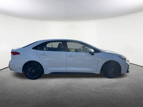 Certified 2024 Toyota Corolla SE image 32