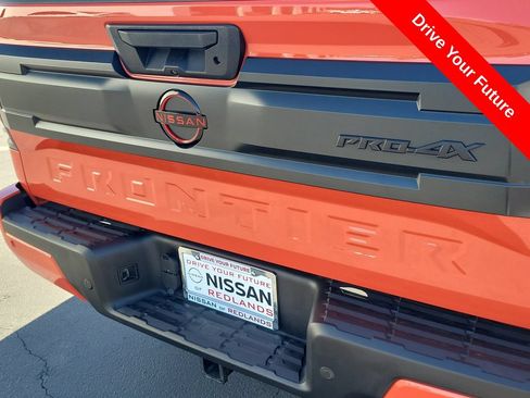 Used 2025 Nissan Frontier PRO-4X w/ Tow Package AWD/4WD image 29