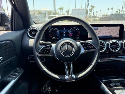Used 2025 Mercedes-Benz GLA 250 image 20