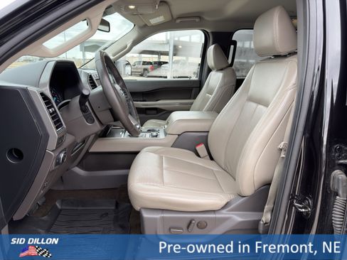 Used 2021 Ford Expedition XLT image 16