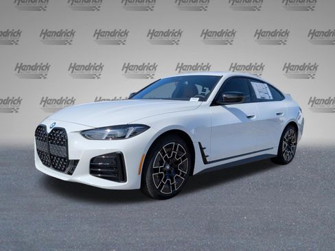 Used 2026 BMW 430i xDrive w/ M Sport Package AWD/4WD image 5