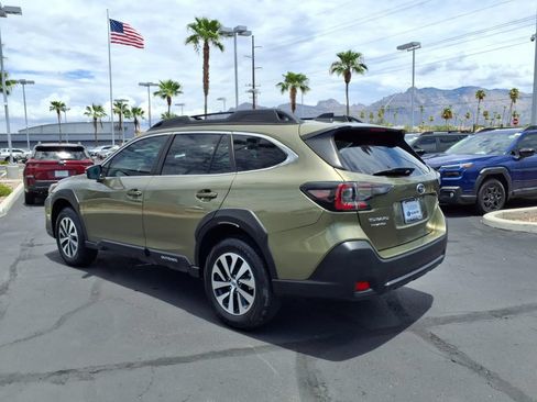 Used 2024 Subaru Outback Premium AWD/4WD image 13
